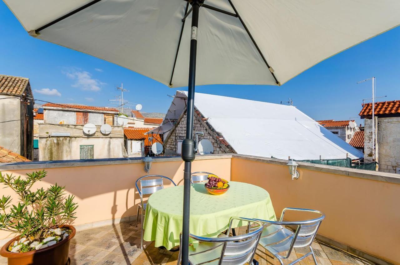 Apartments Old Town Trogir Exterior foto